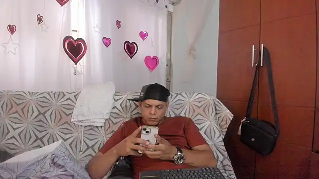 loreth J online show from 09/15/25, 05:24