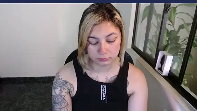 Snapshot of mailer_parsonss chatting on 12/13/25, 08:04 mailer parsonss online show from 12/13/25, 08:04