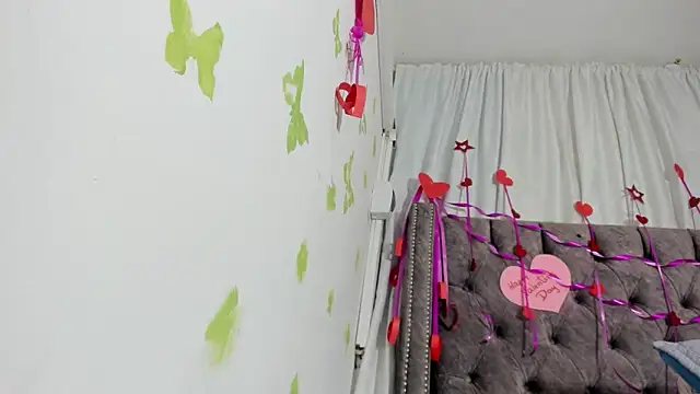 Snapshot of RACHELL__HOT chatting on 02/12/26, 06:29 RACHELL HOT online show from 02/12/26, 06:29