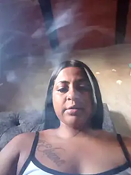Snapshot of Giselabrunette25 chatting on 05/03/26, 10:02 Giselabrunette25 online show from 05/03/26, 10:02