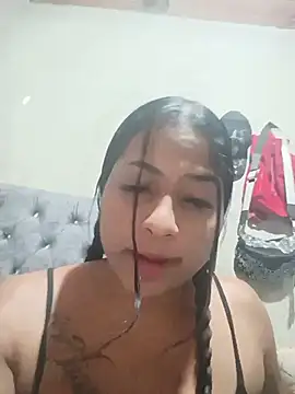Giselabrunette25 online show from 07/29/26, 02:00