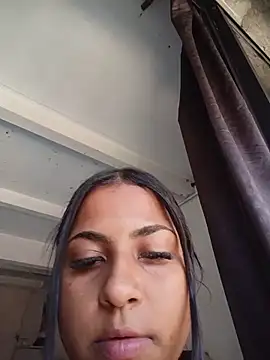Snapshot of Giselabrunette25 chatting on 06/10/26, 06:42 Giselabrunette25 online show from 06/10/26, 06:42
