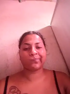 Giselabrunette25 online show from 02/06/26, 03:08