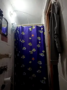 Giselabrunette25 online show from 10/28/25, 10:03