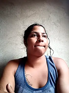 Giselabrunette25 online show from 10/28/25, 10:09