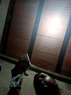 Giselabrunette25 online show from 03/01/26, 09:31