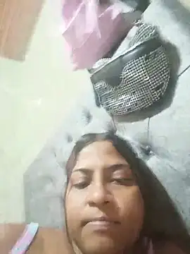 Giselabrunette25 online show from 07/12/26, 03:51