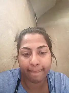 Giselabrunette25 online show from 04/15/26, 06:12