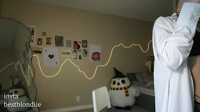 bestblonde online show from 03/22/25, 07:53