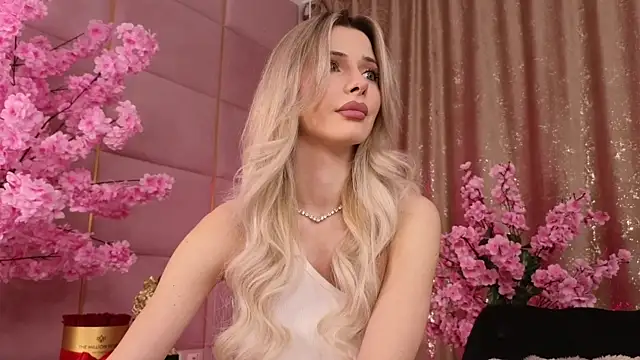 Elliblue online show from 12/01/25, 09:15