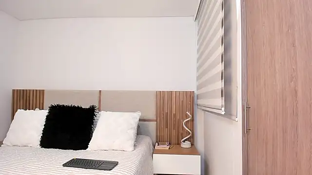 MalejaDiaz  online show from 03/06/26, 06:03