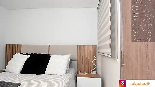 MalejaDiaz  online show from 03/24/26, 08:31