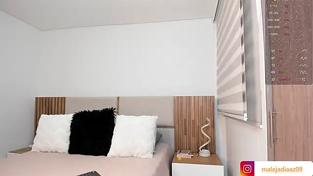 MalejaDiaz  online show from 04/09/26, 05:08