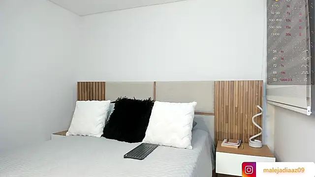 MalejaDiaz  online show from 02/02/26, 08:30