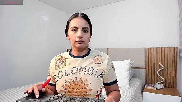 Snapshot of MalejaDiaz_ chatting on 07/03/26, 09:54 MalejaDiaz online show from 07/03/26, 09:54