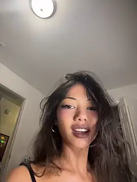 yummyrina online show from 06/04/26, 07:40