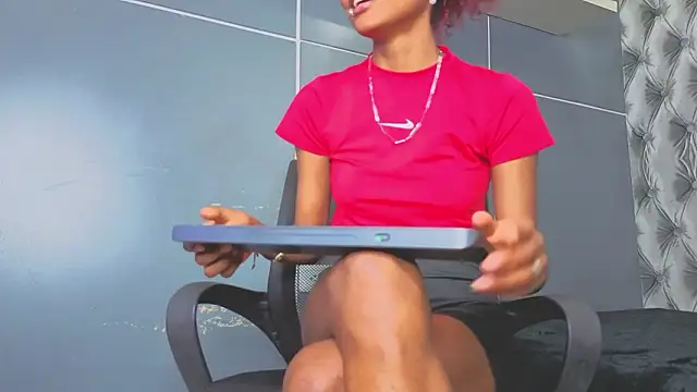 Hilary-banks online show from 02/03/26, 09:42