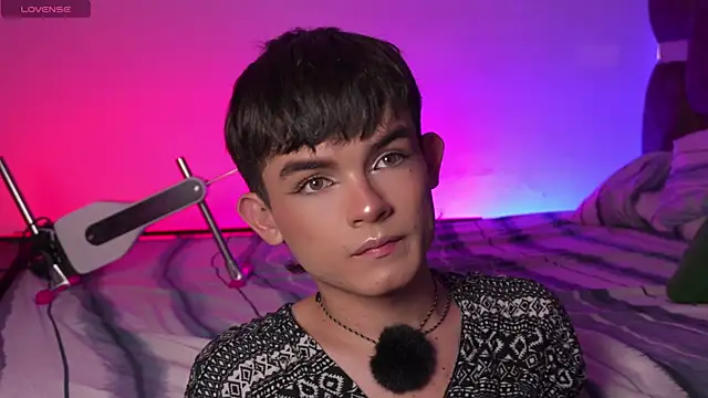 Angelo 018 online show from 10/26/25, 03:40