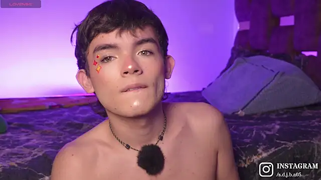 Angelo 018 online show from 11/23/25, 04:44