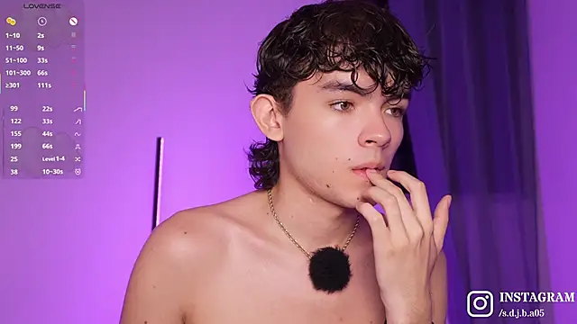 Angelo 018 online show from 04/16/26, 01:06