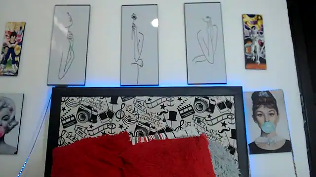 Rihana14 online show from 04/25/26, 08:17