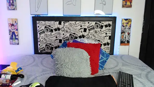 Rihana14 online show from 11/28/25, 09:59