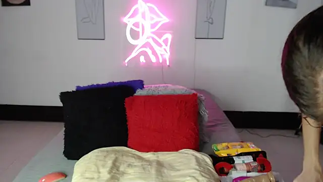 Rihana14 online show from 03/11/26, 10:59