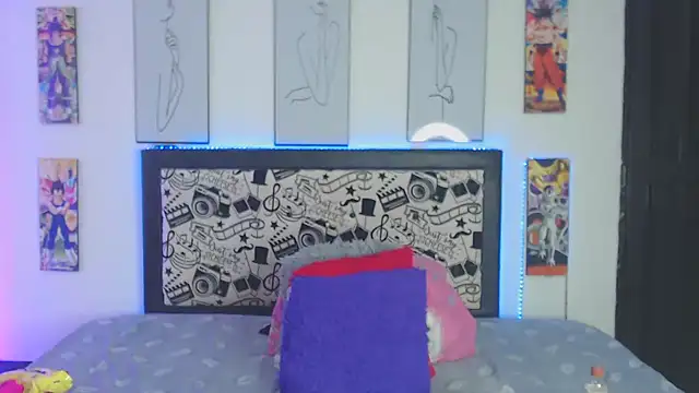 Rihana14 online show from 11/17/25, 08:46