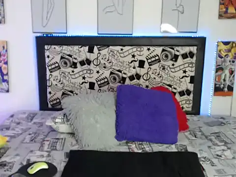 Rihana14 online show from 10/30/25, 09:01