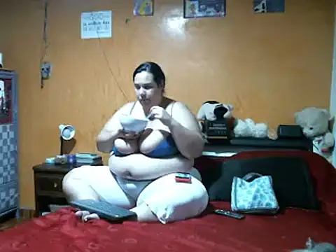 Snapshot of Dorothy_BigBoobs chatting on 02/21/25, 07:43 Dorothy BigBoobs online show from 02/21/25, 07:43