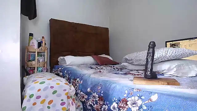 shoshortyy online show from 11/01/25, 02:29