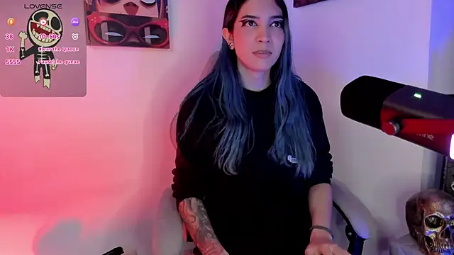 sofi pretty uwu- online show from 04/27/26, 04:38