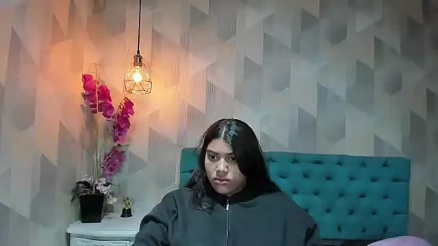 LindaBreeS online show from 12/21/25, 04:41