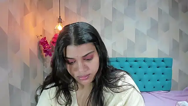LindaBreeS online show from 06/26/26, 01:17