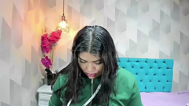 LindaBreeS online show from 05/21/26, 01:08