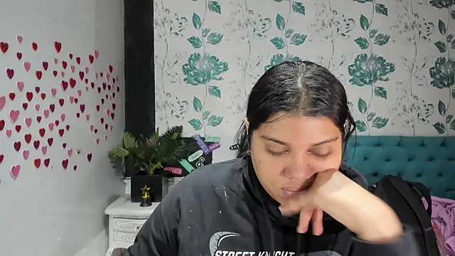 LindaBreeS online show from 03/12/25, 02:23