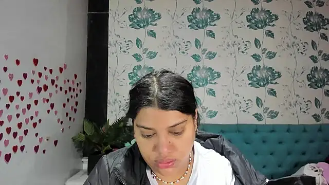 LindaBreeS online show from 03/09/25, 02:21