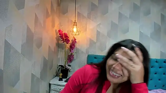 LindaBreeS online show from 06/03/26, 01:45