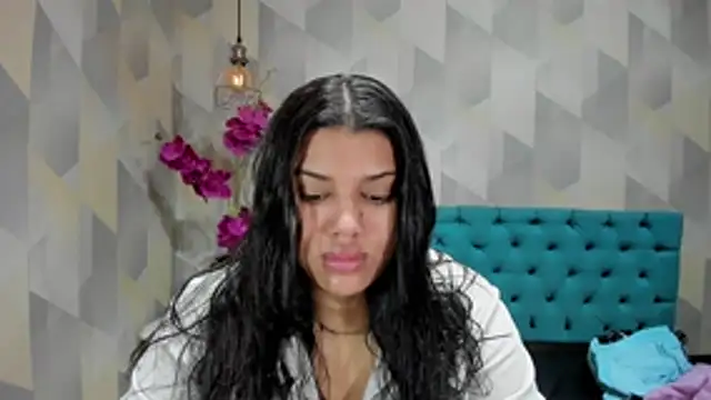 LindaBreeS online show from 10/29/25, 12:26