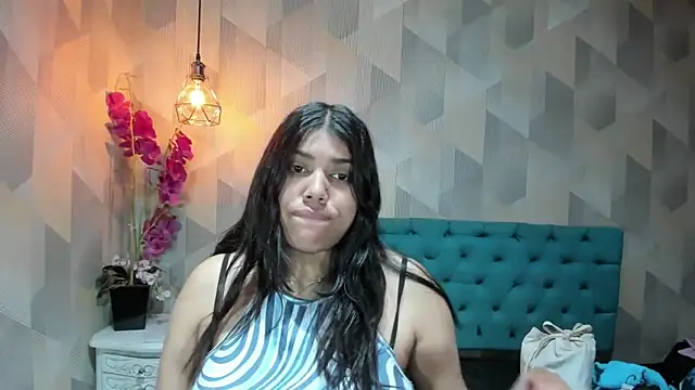 LindaBreeS online show from 12/20/25, 01:36