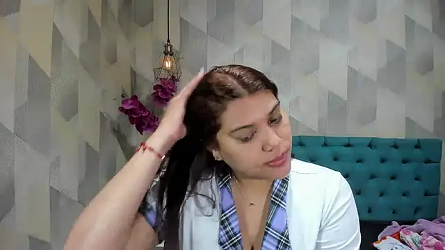 LindaBreeS online show from 09/19/25, 01:04