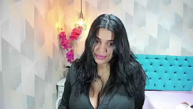 LindaBreeS online show from 07/06/26, 01:51