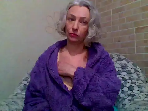 Lorie Carrie online show from 02/06/26, 03:19