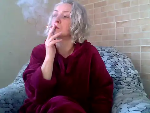 Lorie Carrie online show from 03/06/26, 07:47