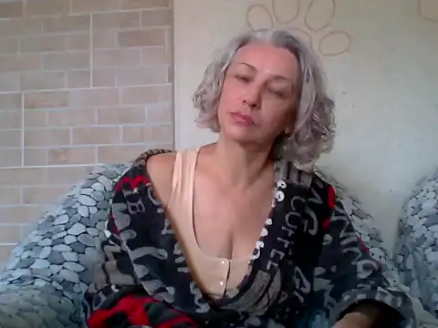Lorie Carrie online show from 05/30/26, 07:47