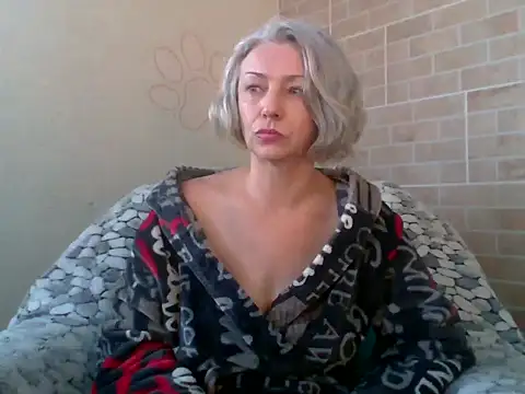 Lorie Carrie online show from 01/17/26, 12:20