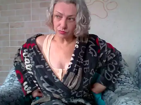 Lorie Carrie online show from 04/12/26, 09:34