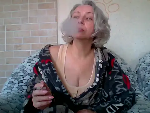 Lorie Carrie online show from 04/22/26, 08:32