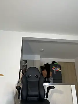 Snapshot of valeng_doll chatting on 02/26/26, 03:50 valeng doll online show from 02/26/26, 03:50