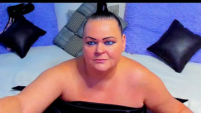 MilanaBiegert online show from 12/04/25, 11:20